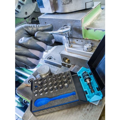 Hazet Bit Set with Ratchet Handle, 6.35mm (1/4") Drive, 33-Piece Set [Officially Imported from Japan] 863MBIT/33