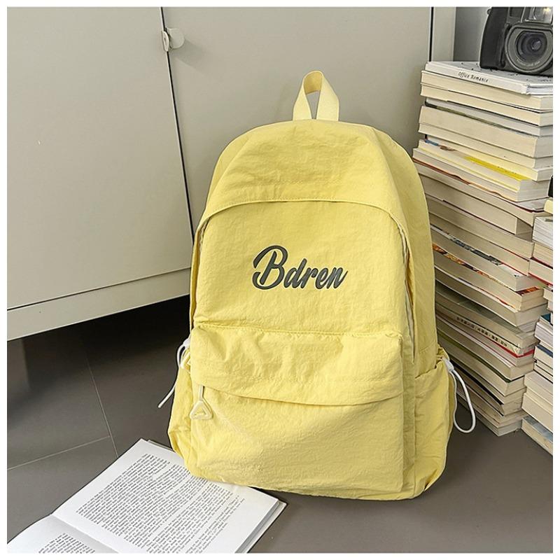 The new schoolbag is high-value, fresh and sweet, candy-colored backpack, lightweight and large-capacity backpack for junior high school students.