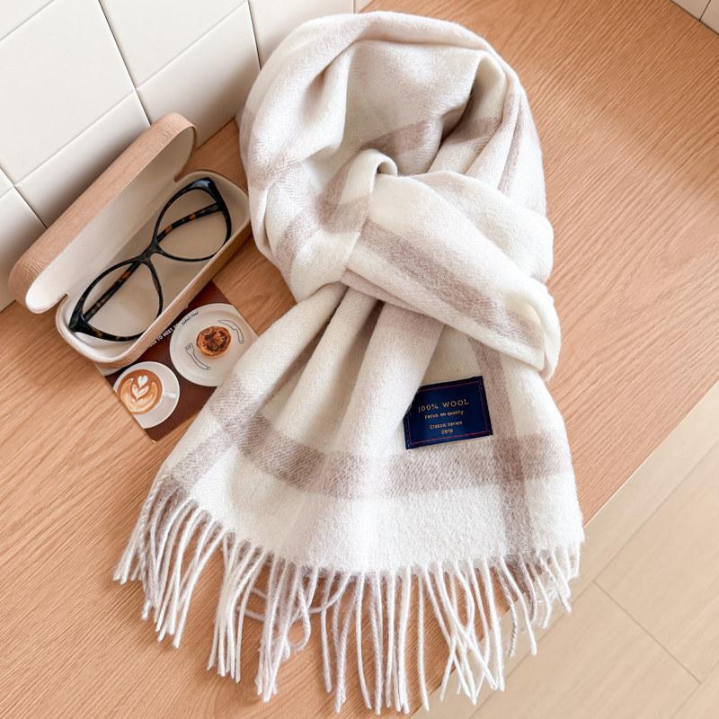 111% pure blue-gray plaid scarf for men and women, winter knitted to keep warm, high-end temperament plaid scarf