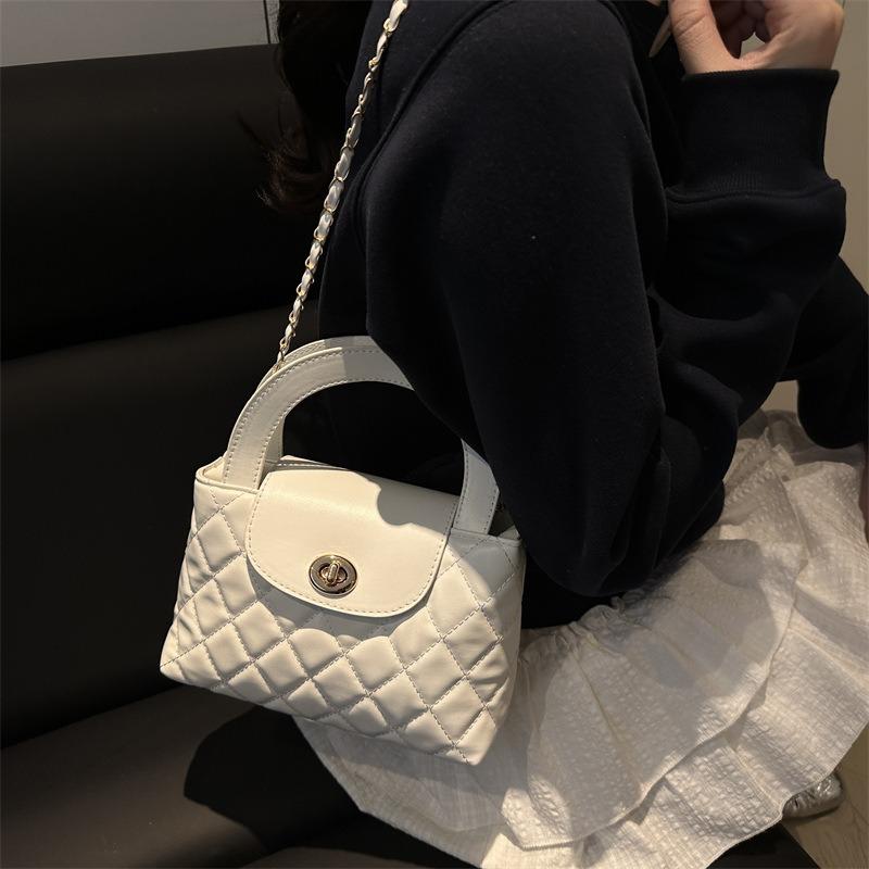 New High-end Sense, Solid Color, Beautiful Temperament, Versatile and High-value Portable Shoulder Messenger Bag for Women