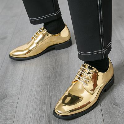 Britischer Designer Herren Spitze Spiegel PU-Leder Gold Silber Lässig Kleid Homecoming Derby Schuhe Männlich Formell Hochzeits-Schuhwerk