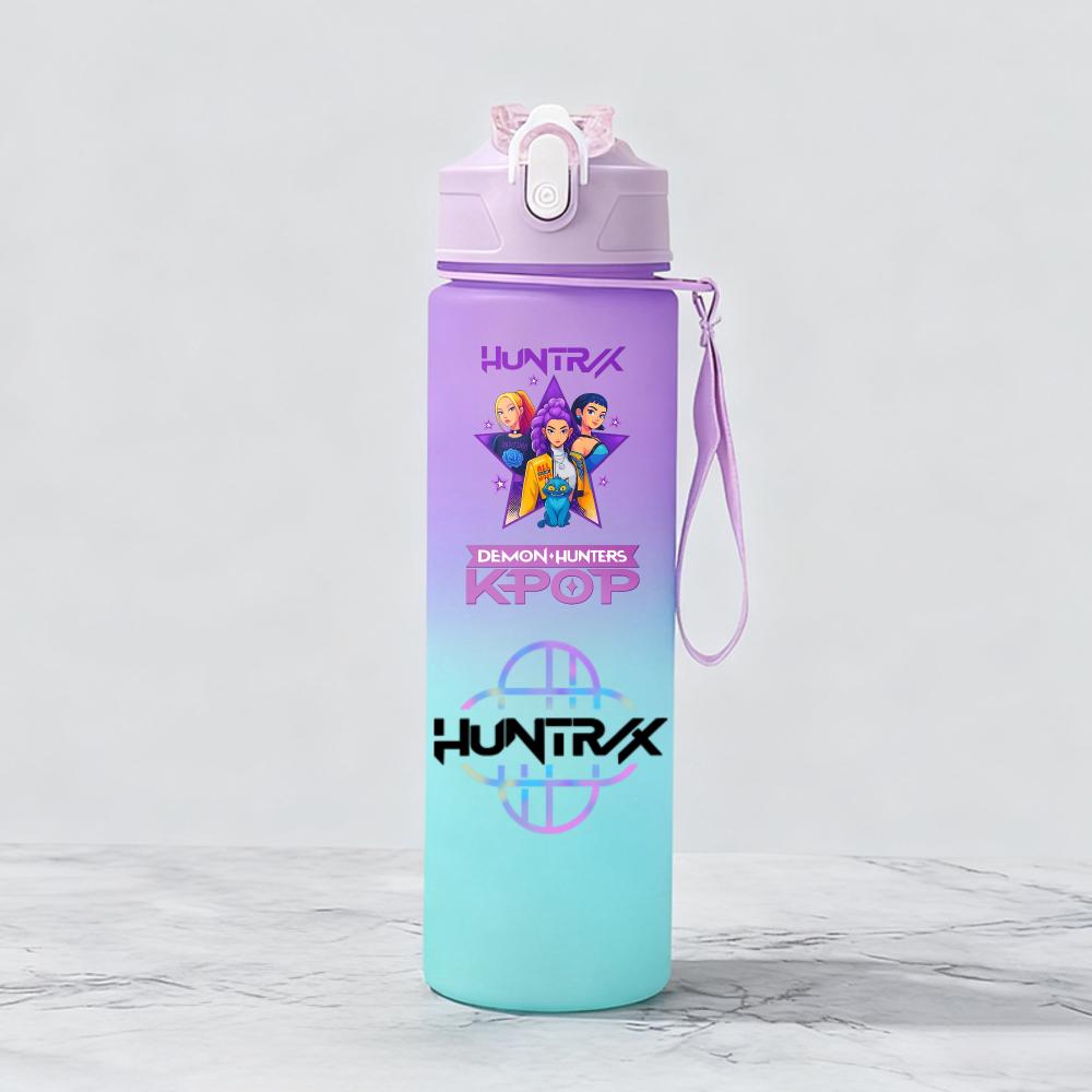 Demon Hunters Huntr Rumi Mira Zoey Jinu Celine Plastic Water Cup Pop Drinking Bottle School Huntrix Gourde ML KPOP X K 800 Kid Friendly Entertaining