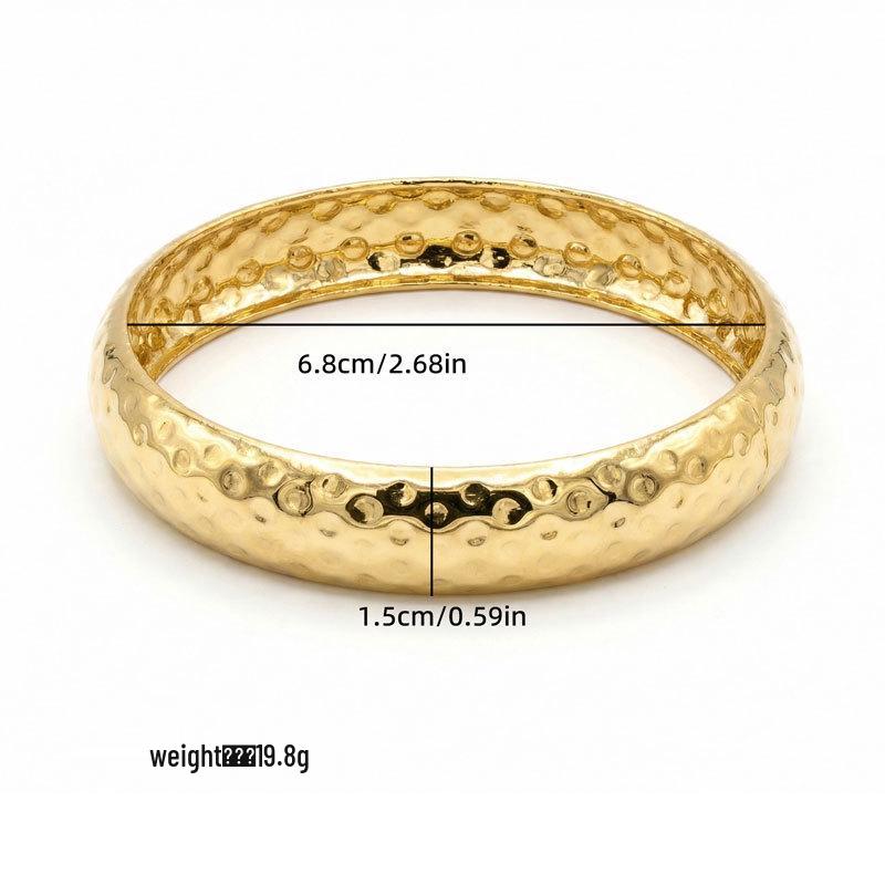 Европейский и американский стиль, браслет из чеканного металла – Преувеличенный, Модный, Высококлассный дизайн с небрежной эстетикой и выразительным стилем. золотой
