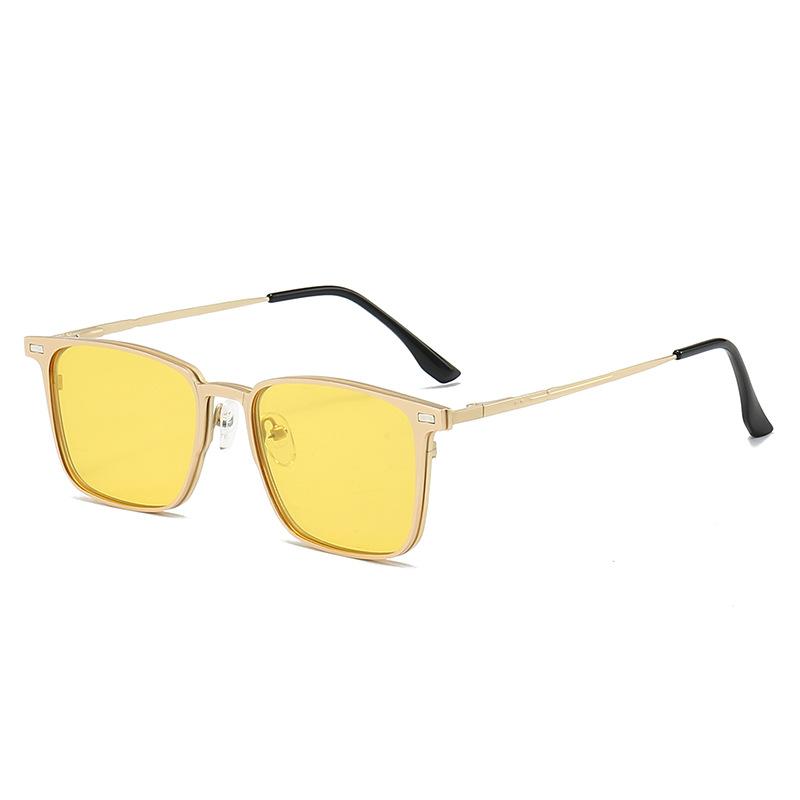 Les ensembles magnétiques peuvent être assortis à des lunettes de soleil polarisées, des lunettes de vision nocturne pour la conduite et des montures de lunettes pour la myopie.