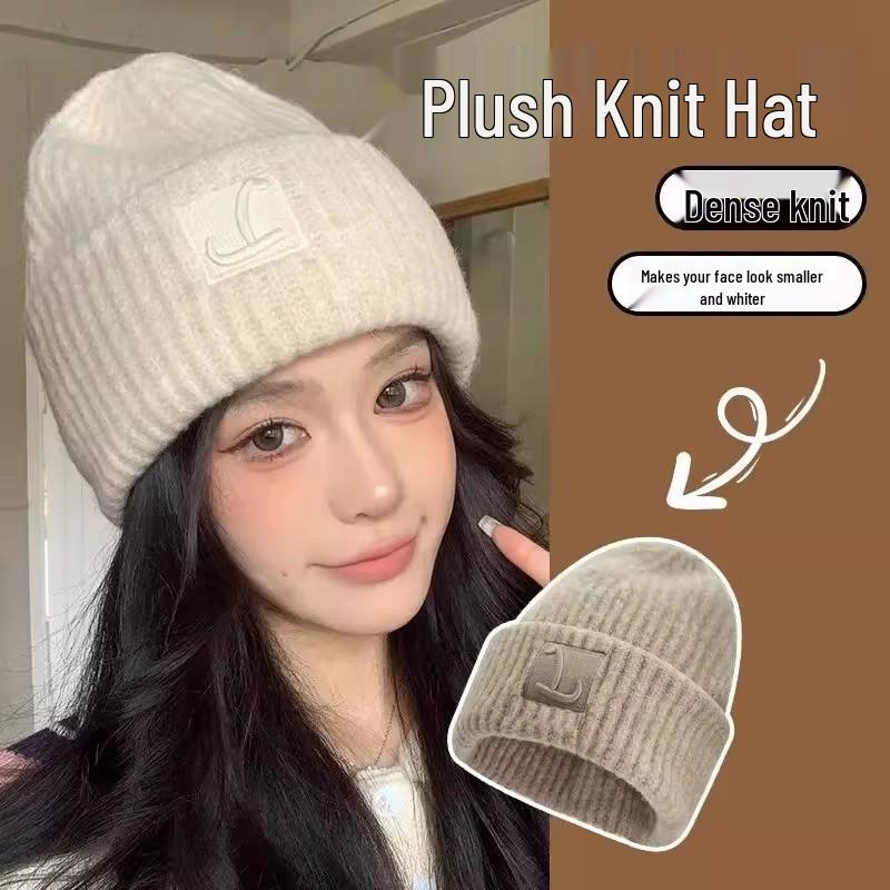 Women's Thick Wool Hat with Earmuffs for Autumn & Winter – Large Head Circumference, Loose Fit, Cozy Warmth, Stylish for All Face Sizes.