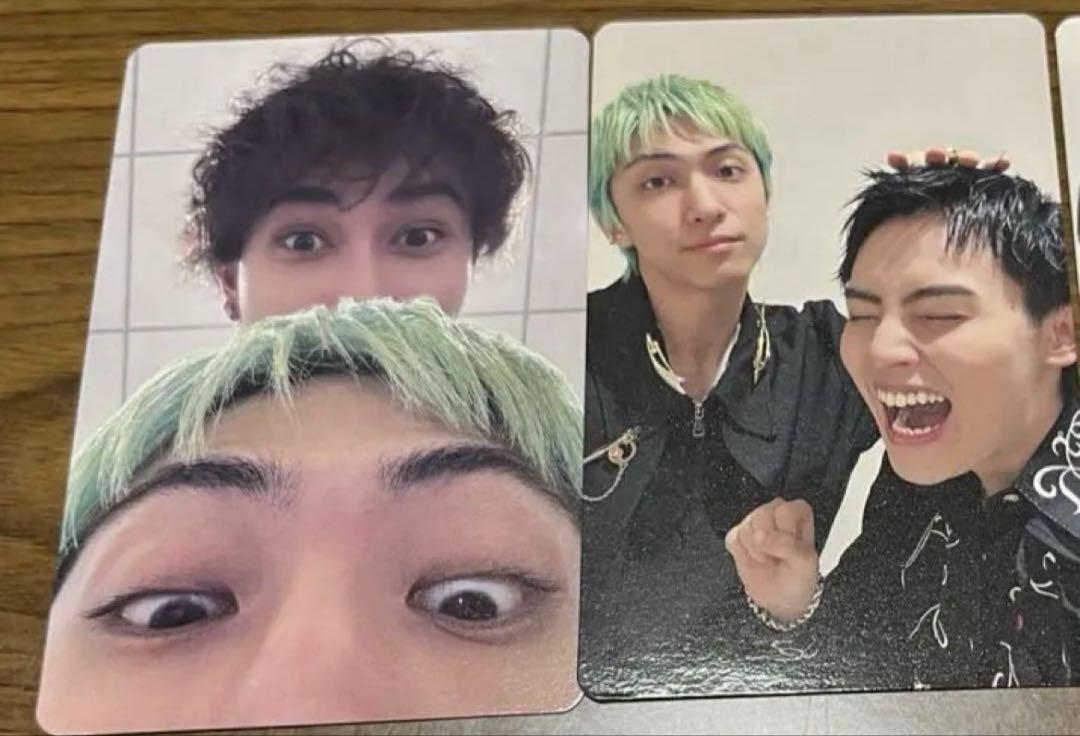 

[USED] SUPERDRAGON Trading Cards by Takeshi Furukawa, Kaito Jan, and Kazuya Matsumura