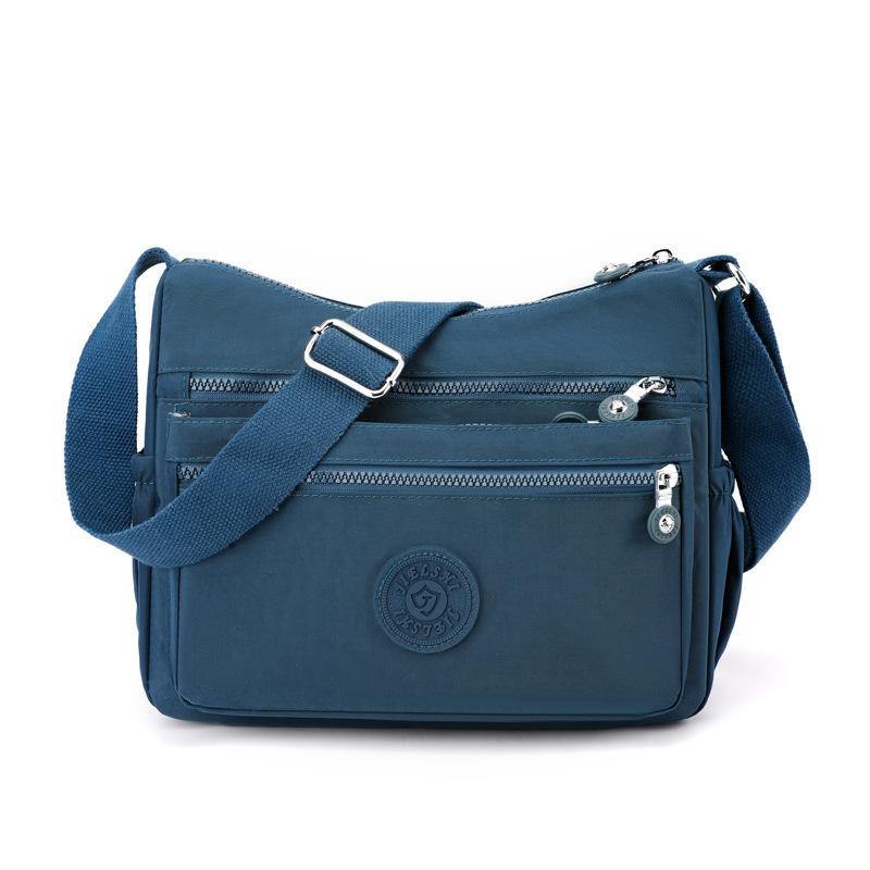 

Casual Shopping Messenger Bag Lightweight Water-repellent Nylon Bag Simple Versatile Bag Trendy Women s Shoulder Bag 28*13*22cm