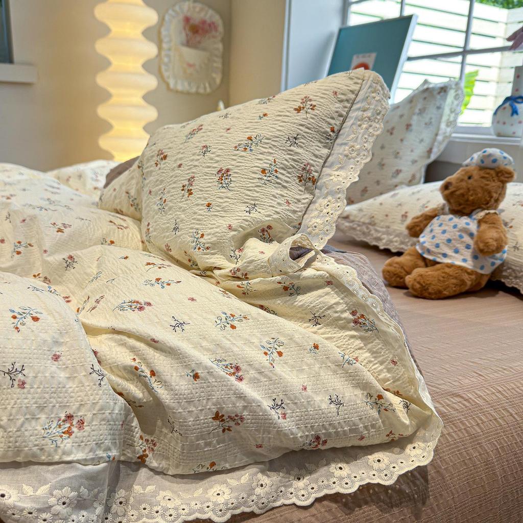 New Floral Jacquard Lace Cotton Duvet Cover Set - Four Pieces with Textured Embroidery
