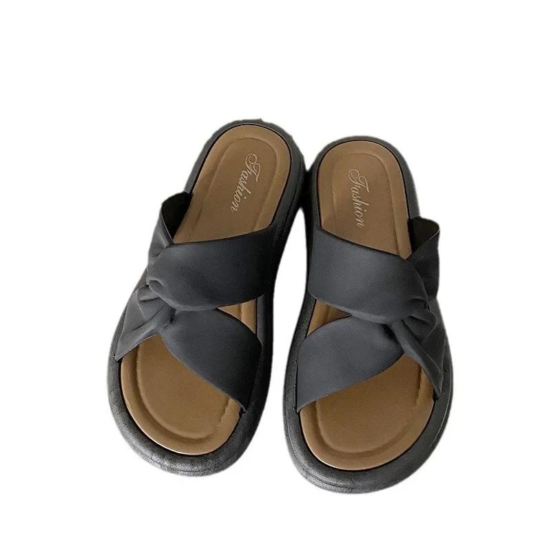 Fashionable Summer Women's Slippers Pearl Casual Beach Shoes Indoor Anti-Slip Outerwear Home Use PVC Sole Female Footwear