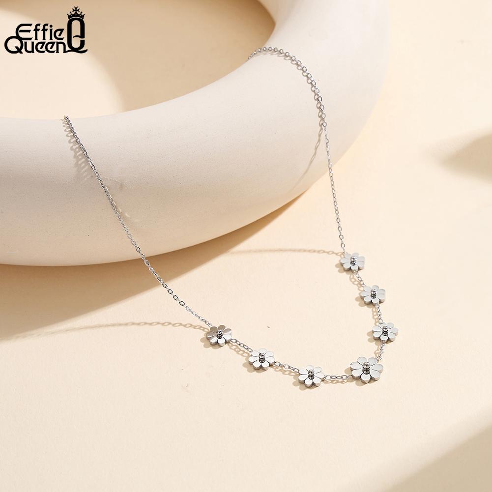 EFFIE QUEEN Stainless Steel Flower Pendant Necklaces Vintage 18K Gold Plated Daily Flower Charm Choker Jewelry Decoration STKN25