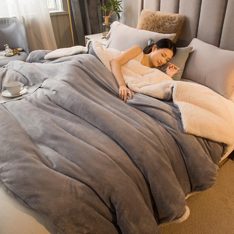 Luxurious Double-Sided Lambswool Plush Blanket & Duvet Cover