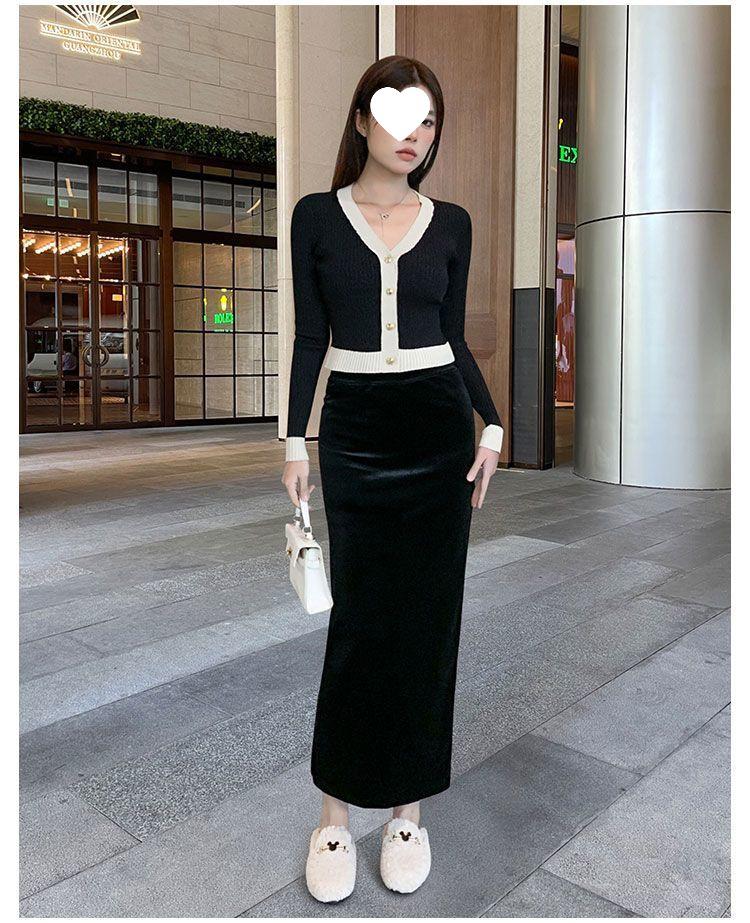 Women's Autumn/Winter Black Velvet Slimming Long Skirt with Thick Lining and Slit