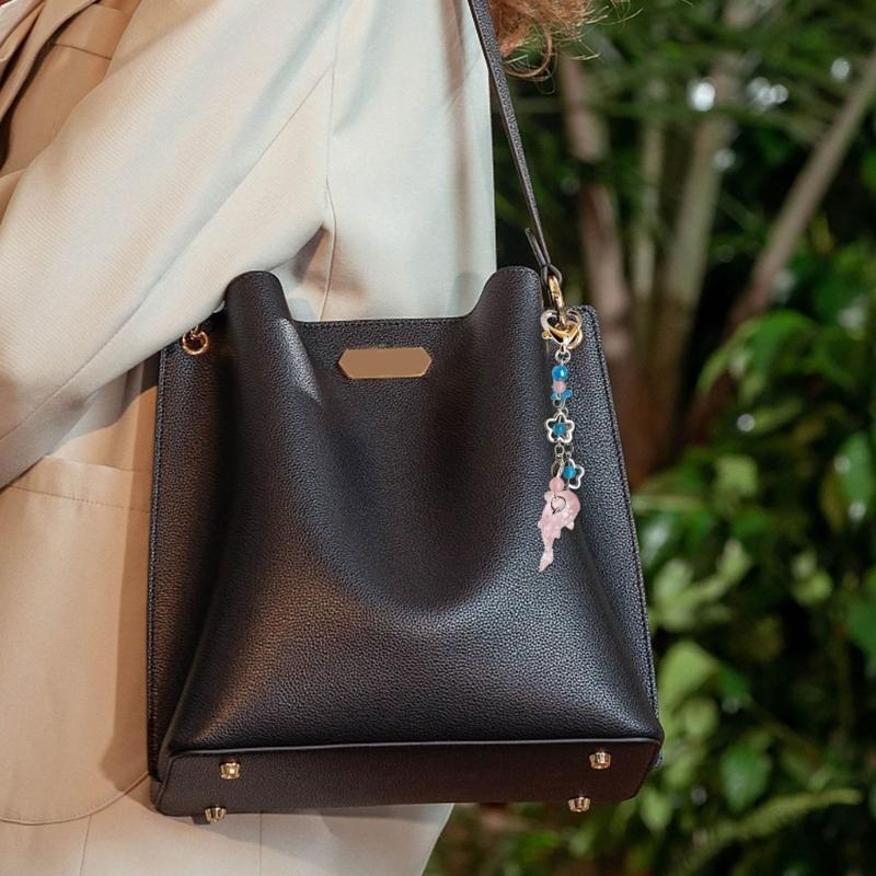 Lovely Whale Pendant Keychain Ornament Sea Animal Beaded Key Chain Fashionable Decoration for Phones Bags Cameras