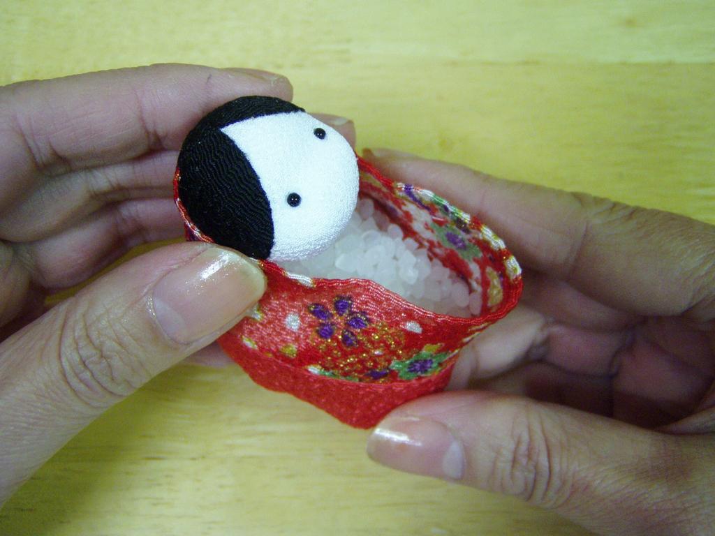 Takara Chirimen Handicraft Hina Handmade Kit "Beanbag Doll"