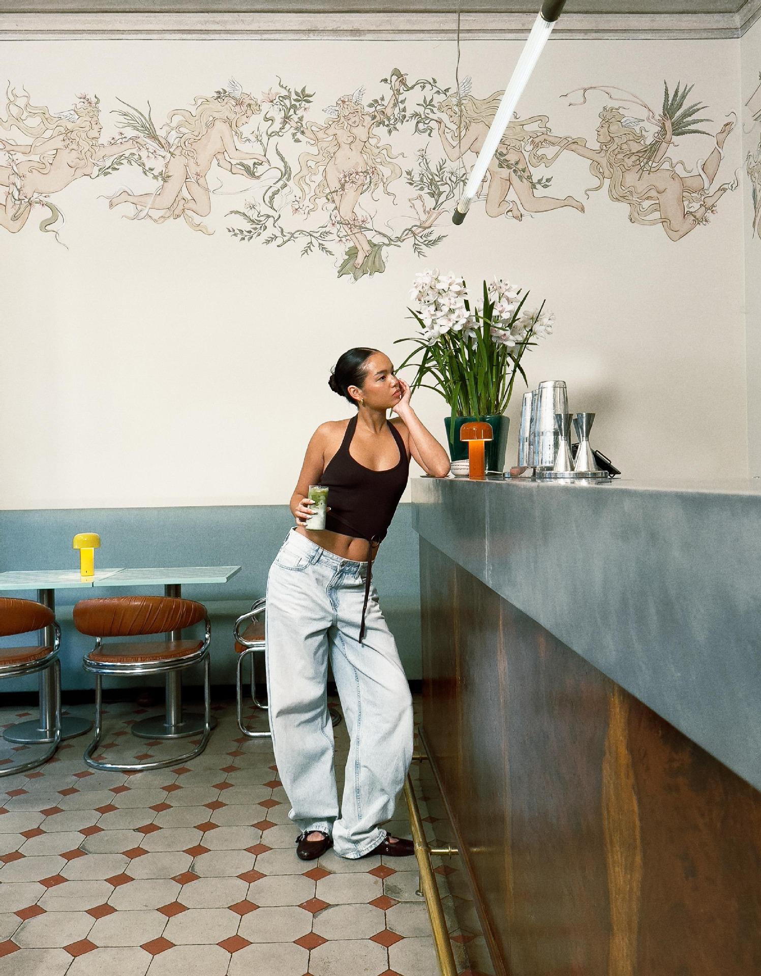 Women s Retro High-Waisted Wide-Leg Washed Jeans Large