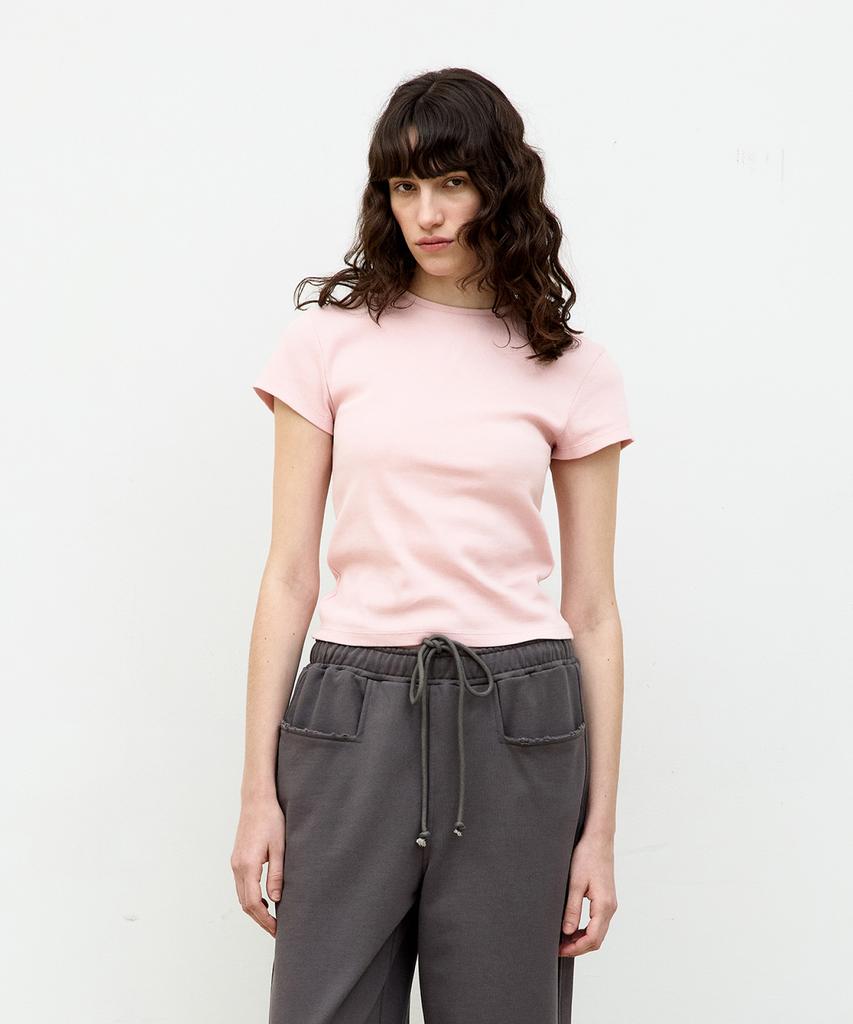 Kueoumeon Ribbed Crop T-Shirt (Indie Pink)