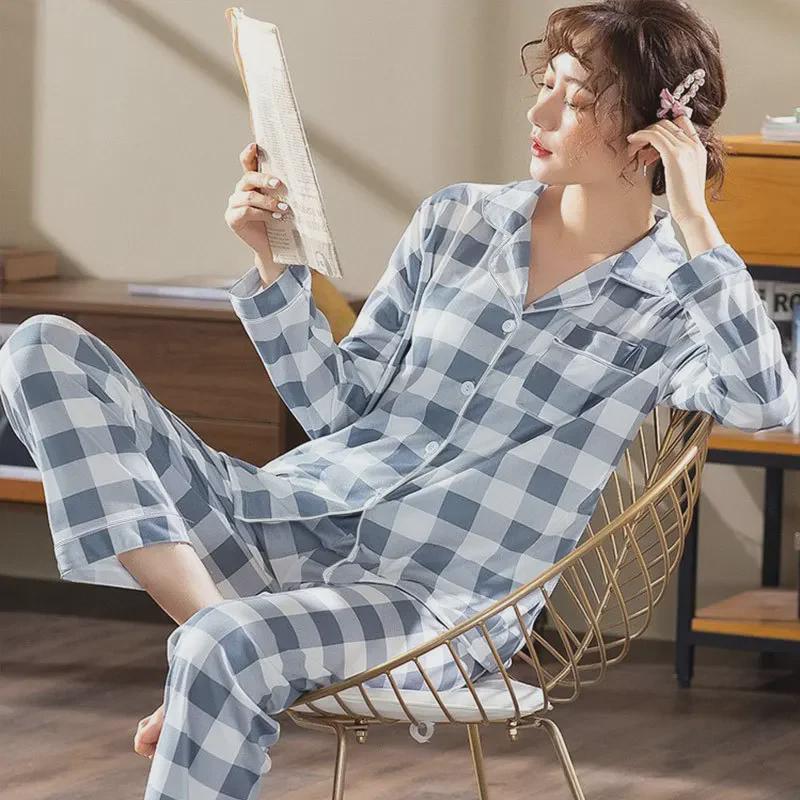 Damen Kariertes Strickjacken-Pyjama-Set - Langärmlig, Hose, Lässiger Stil für Frühling & Herbst.