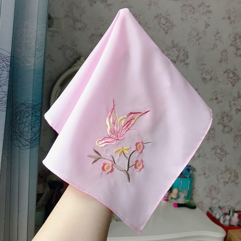 

Очень большой вышитый носовой платок Вышитый носовой платок Оперное танцевальное выступление Съемка Старинный костюм ТВ Кино Фото реквизит Двор Pale pink butterfly plum (about 35x 35cm)