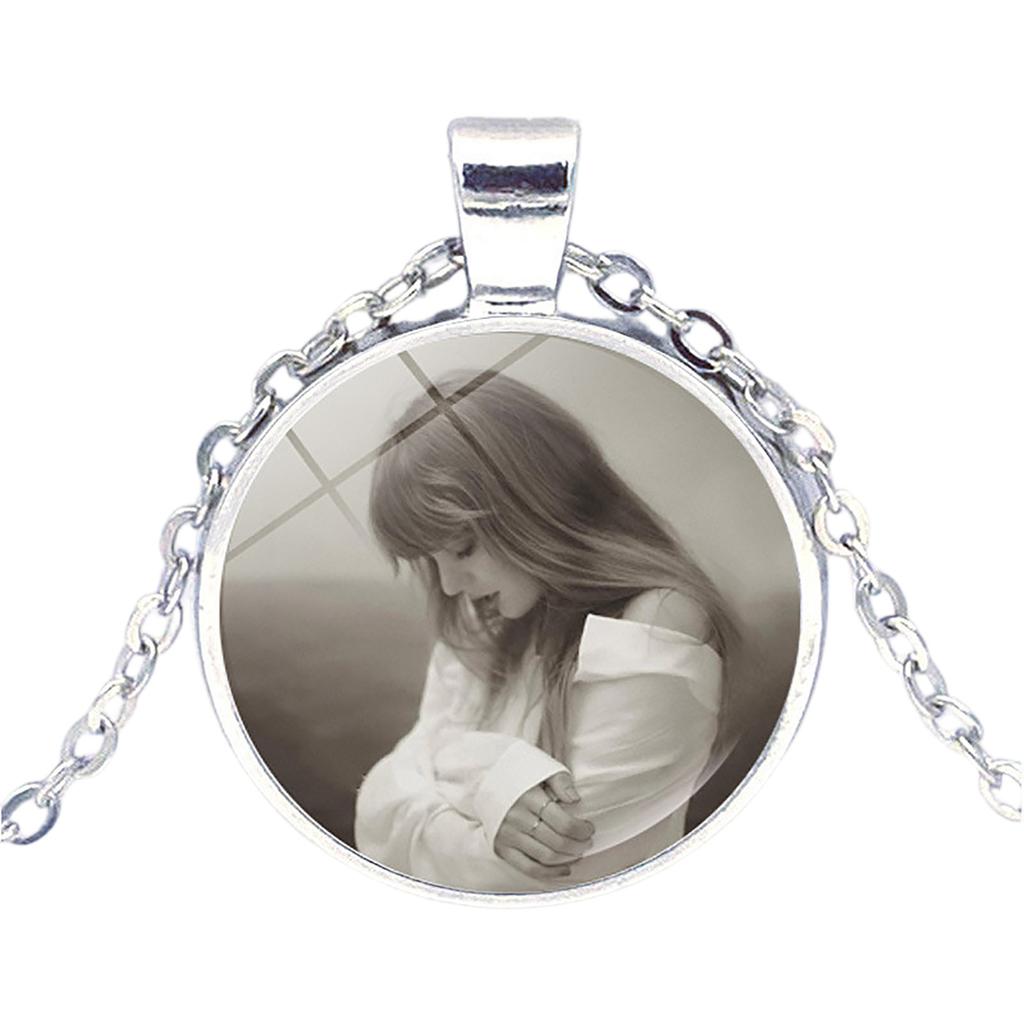 Elegant Pendant Necklace For Women Fashion Minimalist Jewelry Accessory For Daily Wear And Gift Giving