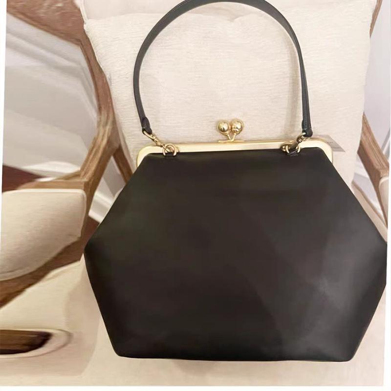 Luxury Design Clip Bag Fashion Largecapacity Frame Handbag Spacious Carryall Women Versatile Shoulder Vintage Shell Clutch Purse