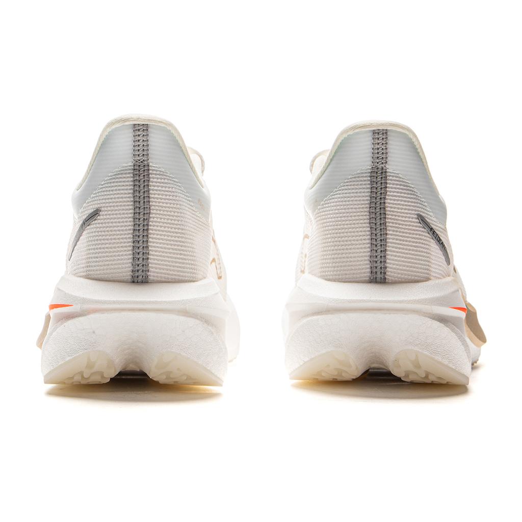 Li Ning Feidian 5 Challenger Cushioning Slip Resistant Lightweight Rebound Low Top Running Shoes Men's Ecru ARMV001-10