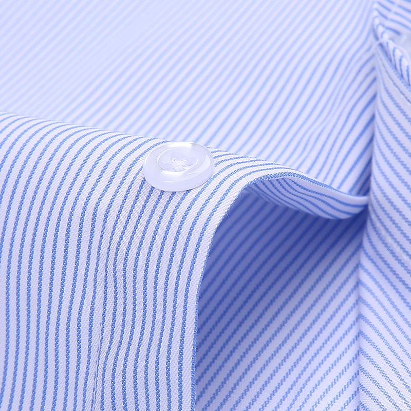 Camisa Social Feminina Slim Fit de Manga Curta - Branca com Listras Azuis, Sem Ferro, Gola V.