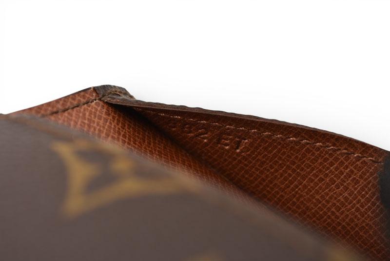 Used LOUIS VUITTON MonogramCard Case Coated canvas unisex