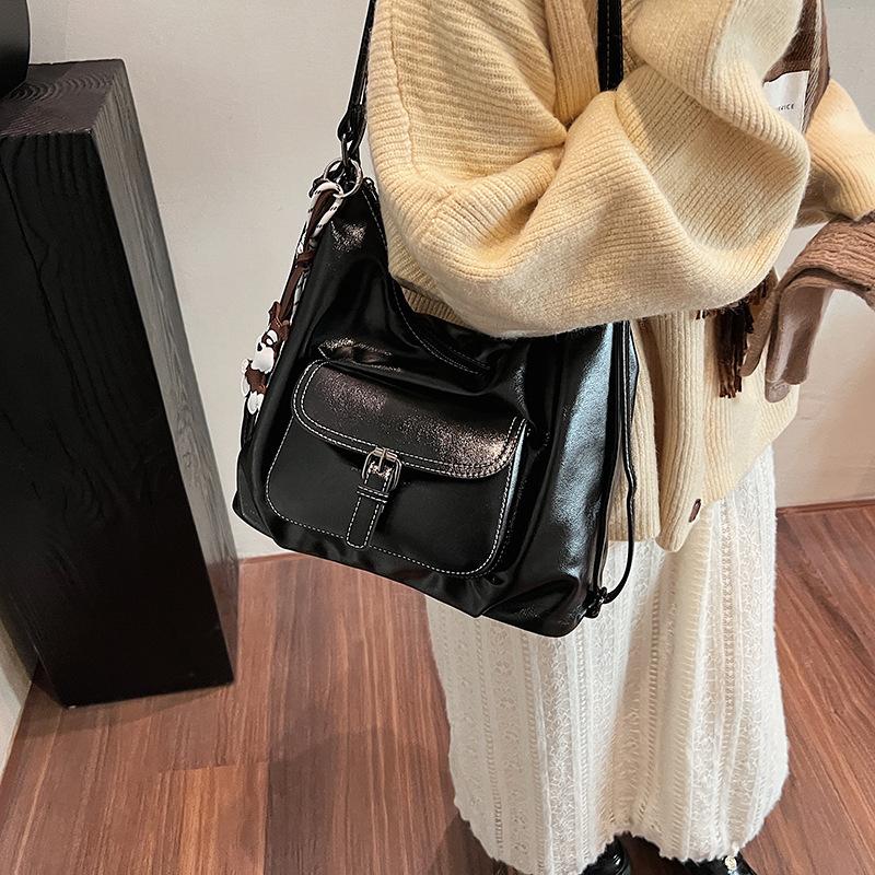 2025 This Year Is Popular, Simple and Versatile Oil Wax Leather Pu Big Pocket Travel Commuting Shoulder Crossbody Backpack