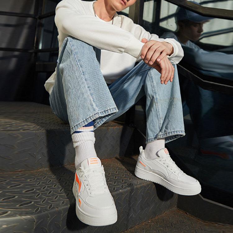 Li Ning Solid Color Casual Sports Crew Neck Pullover Long Sleeve Sweatshirt Unisex sweatshirt Off-White AWDRE50-1