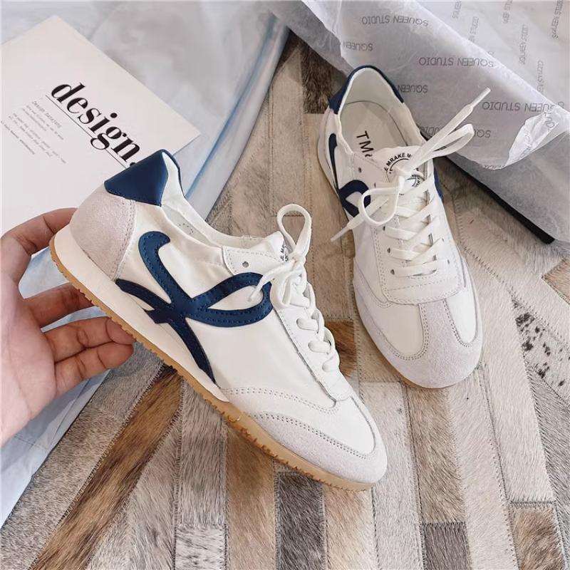 Women's Sneakers White Platform Woman Flats Sports Shoes Female Lightweight Vulcanized Shoes Ladies Casual Comfortable Trainers