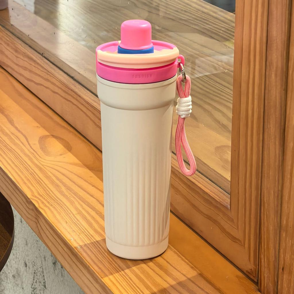 700ml Edelstahl Thermosflasche Kaffeebecher Vakuumisoliert Thermos-Strohhalmbecher Tragbarer Auto-Reisebecher Hält Kalt und Heiß