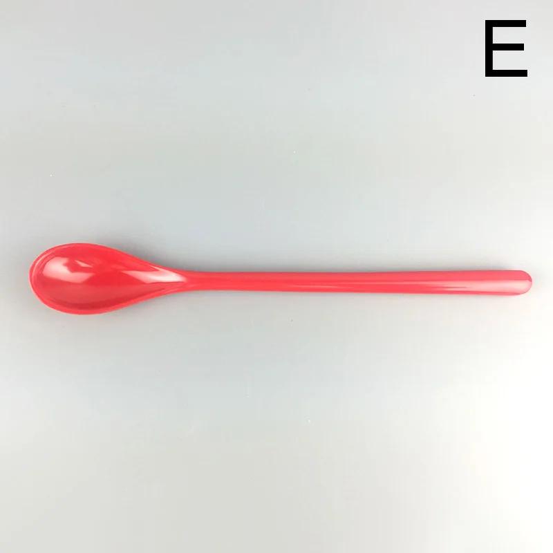 Новая ложка для размешивания кофе и чая с длинной ручкой, пластиковая, конфетных цветов, ложки для мороженого и десерта, чайная ложка, кухонные ложки для супа, столовая посуда