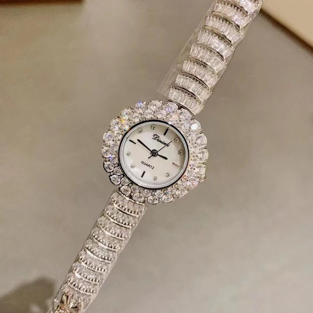 Bracelet Watch Ladies Gypsy Star Diamond Fritillary Light Luxury Watch Exquisite High Value Niche Women S Watch