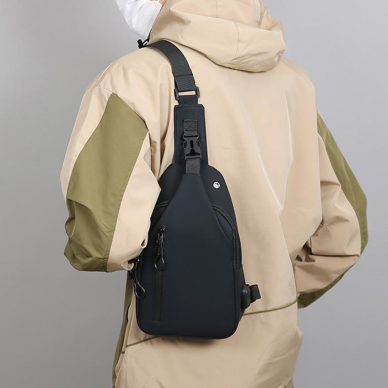 Men Bag Fashion New Solid Color Men Chest Bag Outdoor Casual Fashion One Shoulder Crossbody Bag USB Charging Shoulder Bags
