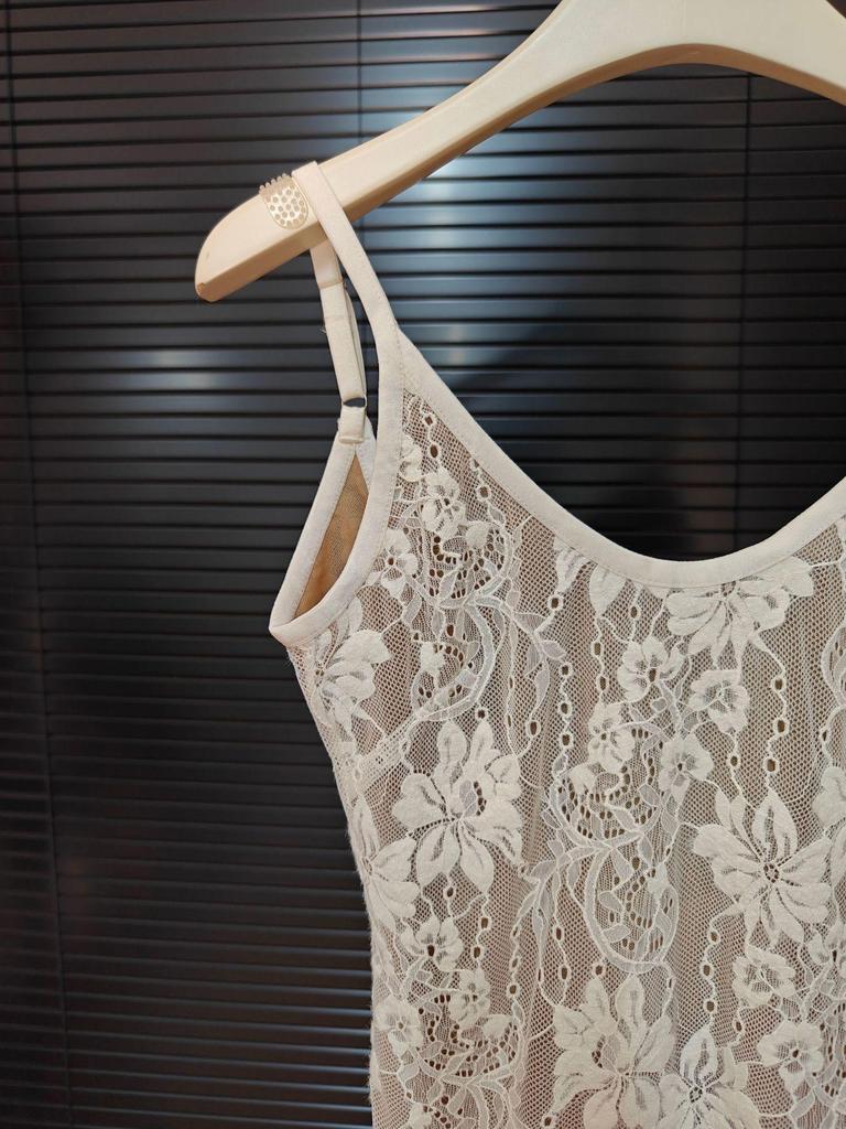 Europäische & Amerikanische Trendige Rückenfreie Spitzen-Camisole - Damen Slim Fit Herbst/Winter Top