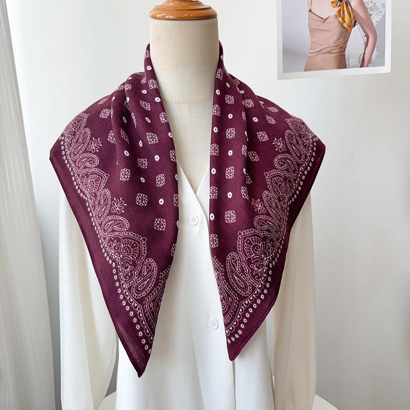 Retro cashew flower silk scarf shawl women's autumn high-end neck scarf multi-functional square scarf fart curtain headscarf accessories