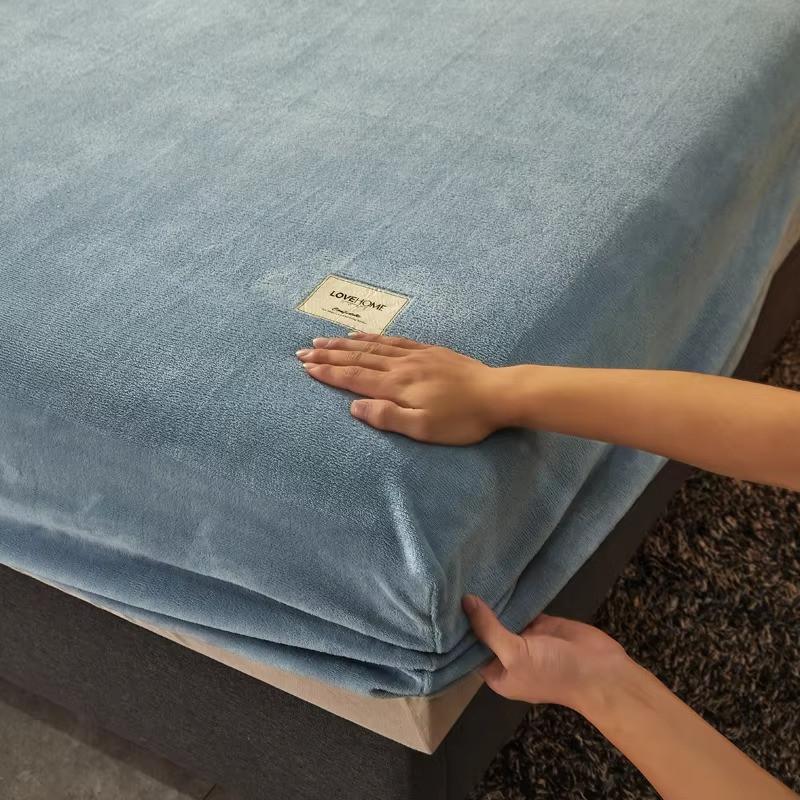 Truly Velvet Fitted Sheet Queen Luxury Super Soft Cozy Comfy Fleece Bottom with 12" Deep Pocket,Suitable for Fall Winter and Spring, No Pillowcases