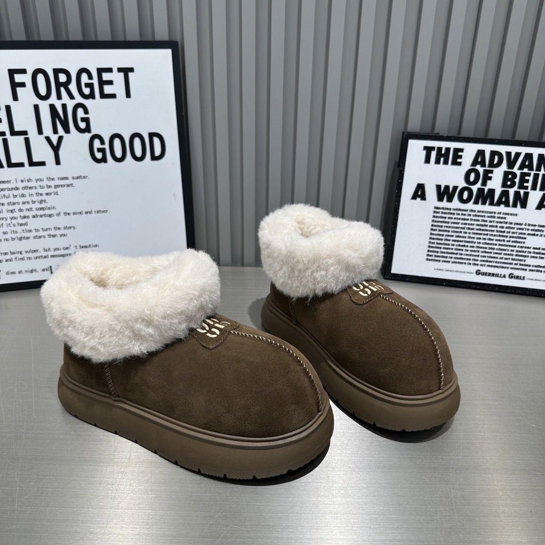 

Модные новые женские зимние ботинки, повседневные удобные плоские ботинки с зимним теплым плюшем 2024 года, высококачественные модные однотонные женские ботильоны 40