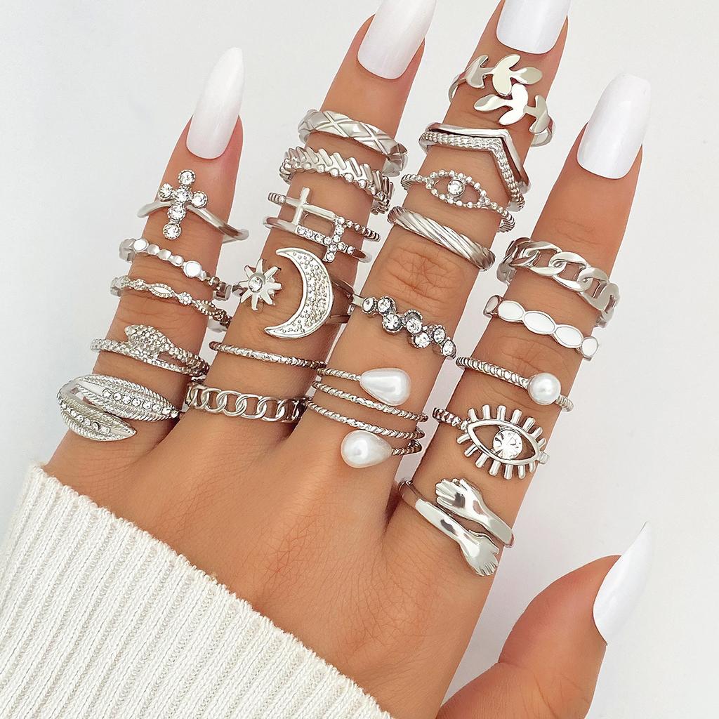 Open Multi-joint Ring Set for Women, Featuring a Unique Hollow Heart and Butterfly design22Set