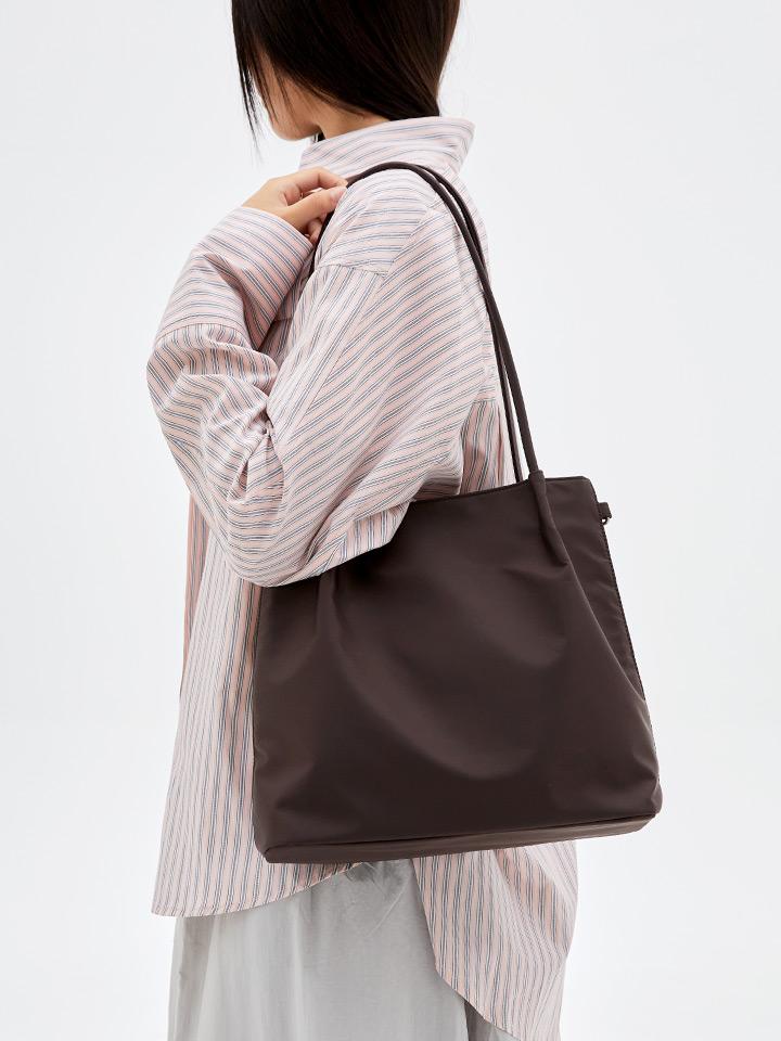 Shoopen Nylon Pintuck Medium Shoulder Bag (Hpabgfa05Q Re) Hpabcgav03