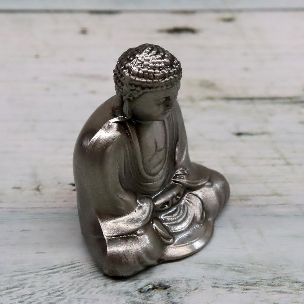 Made in Japan Japanese souvenir Great Buddha statue cm length Silver 1.6 (total 5.1 cm)