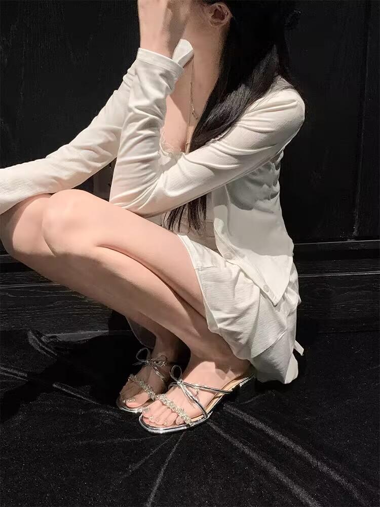 [sheii Su Yinyin] Foot On the Galaxy~ Rhinestone Bow Thick Heel Slippers Women's Sandals Wear Summer