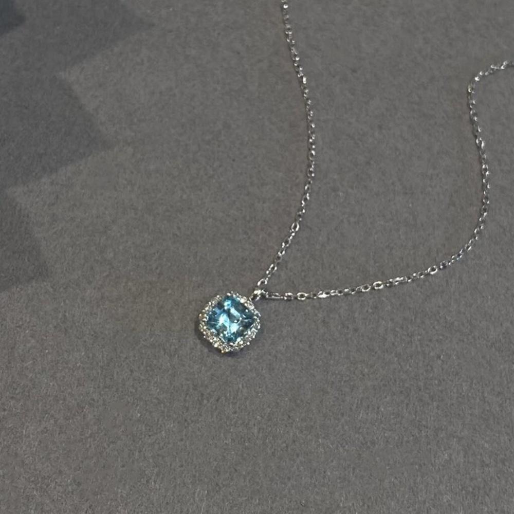 Light Luxury Shining Neck For Women Elegant Cubic Sugar Zircon Glitter Clavicle Chain Girls Non Fading Titanium Steel Necklace