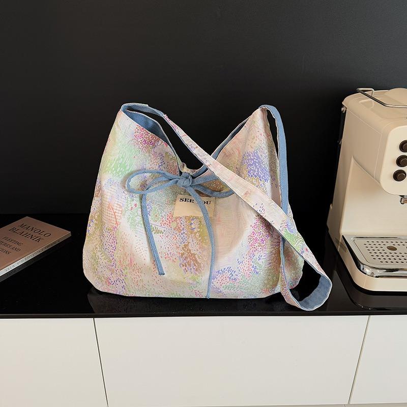 Contrasting Color Large-capacity Women's Bags, New Versatile Casual Shoulder Bags, Niche High-end Commuter Tote Bags