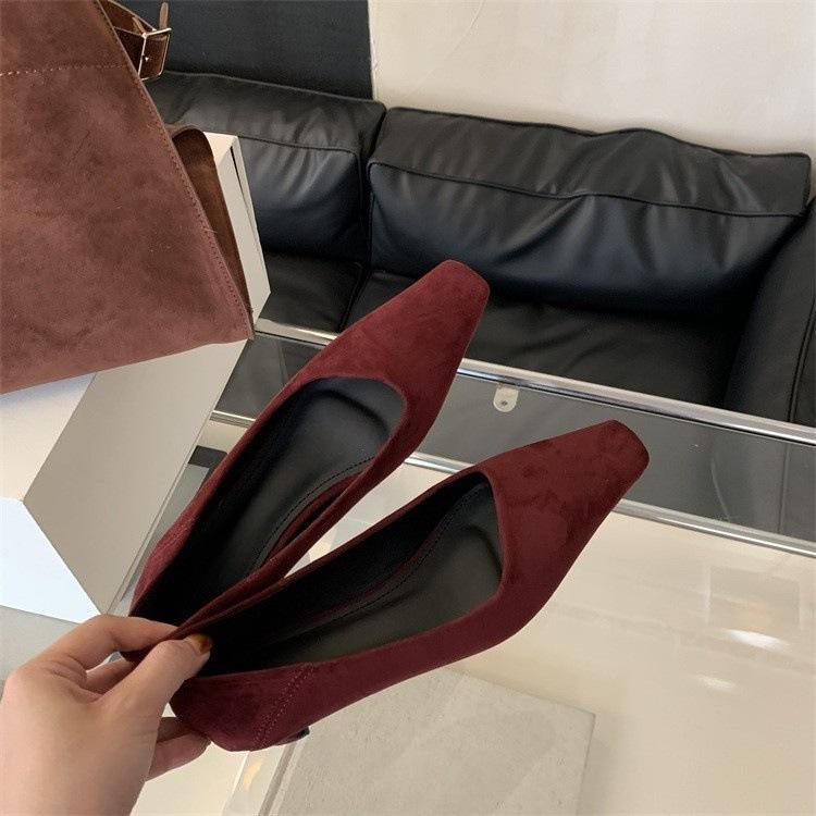 

Spring and autumn French square head suede diagonal thick heel high heels women s professional low heel light mouth single shoes 40 бордовий