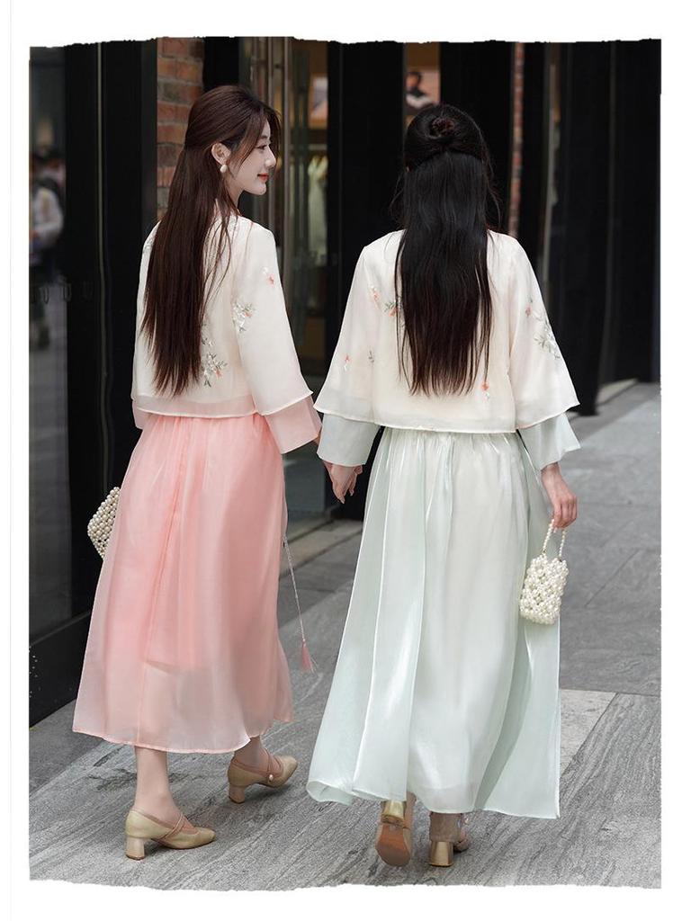 High-Quality Retro Chinese-Style Outfit: Oblique Lapel Stand Collar Top with Frog Buttons & Ethnic Skirt Set