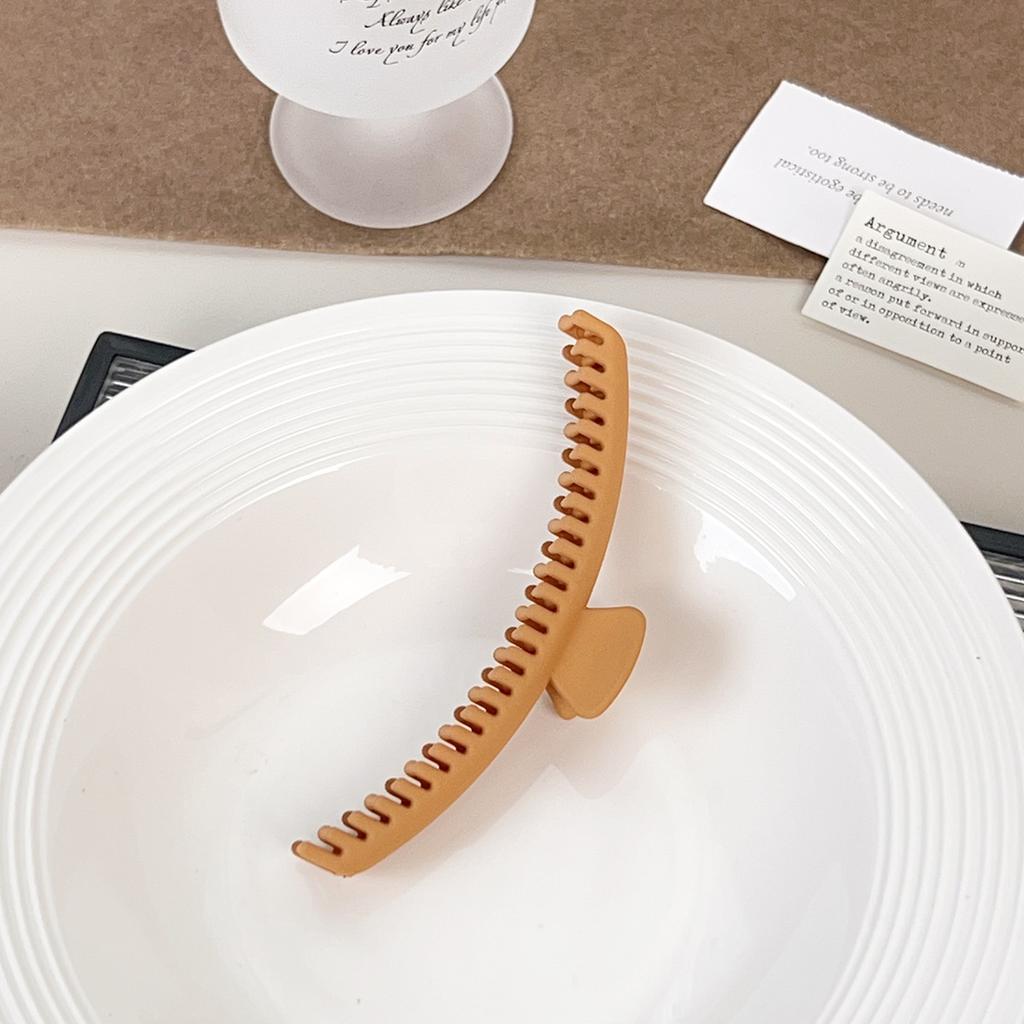 Simple Large Hair Claw Clips Plastic Hair Clips Matte Color Shark Clips Women Hair Accessories Daily Headwear