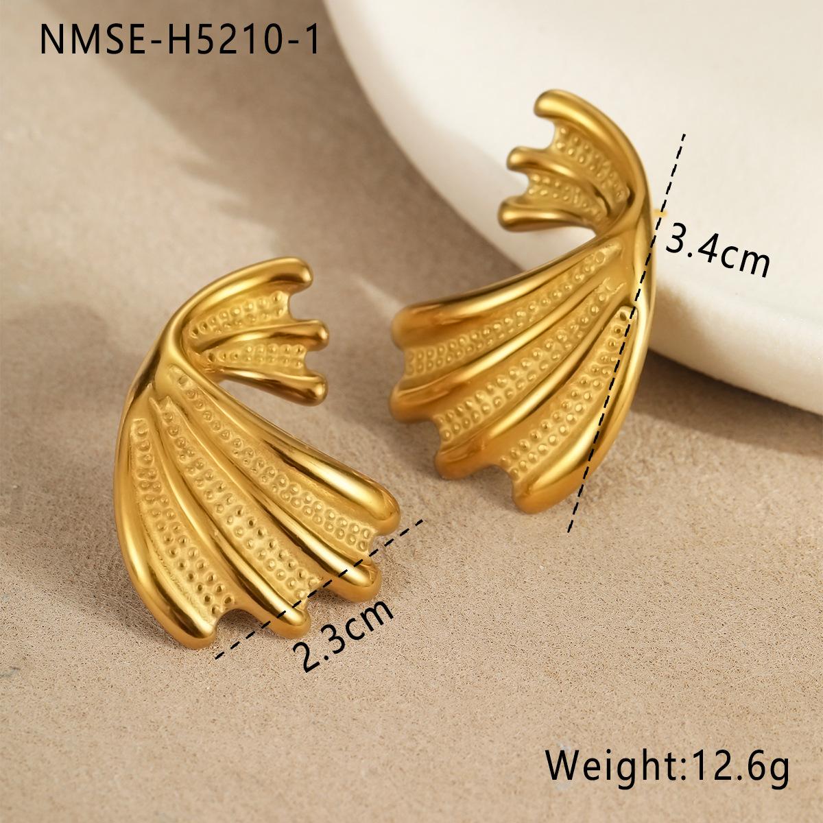 GEMCHIC Women s Vintage French Wave C-Shaped Earrings Stainless Steel Geometric Studs Minimalist Fashion Jewelry 18K