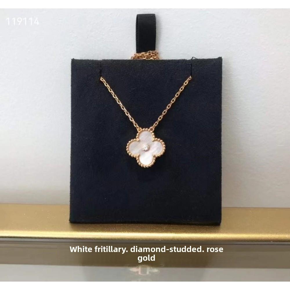 Kvinners Firkløver Halskjede Enkelt Blomst Hvit Perlemor Rød Agat Anheng Kragebenskjede