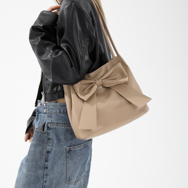 Large capacity bow tote bag women's Japanese new popular fashion aesthetic fashion simple portable armpit bag